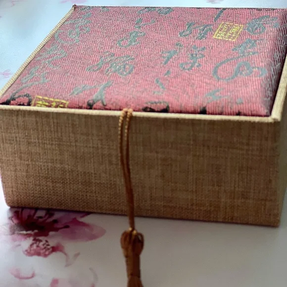 Authentic Jade bracelet - Picture 8 of 8